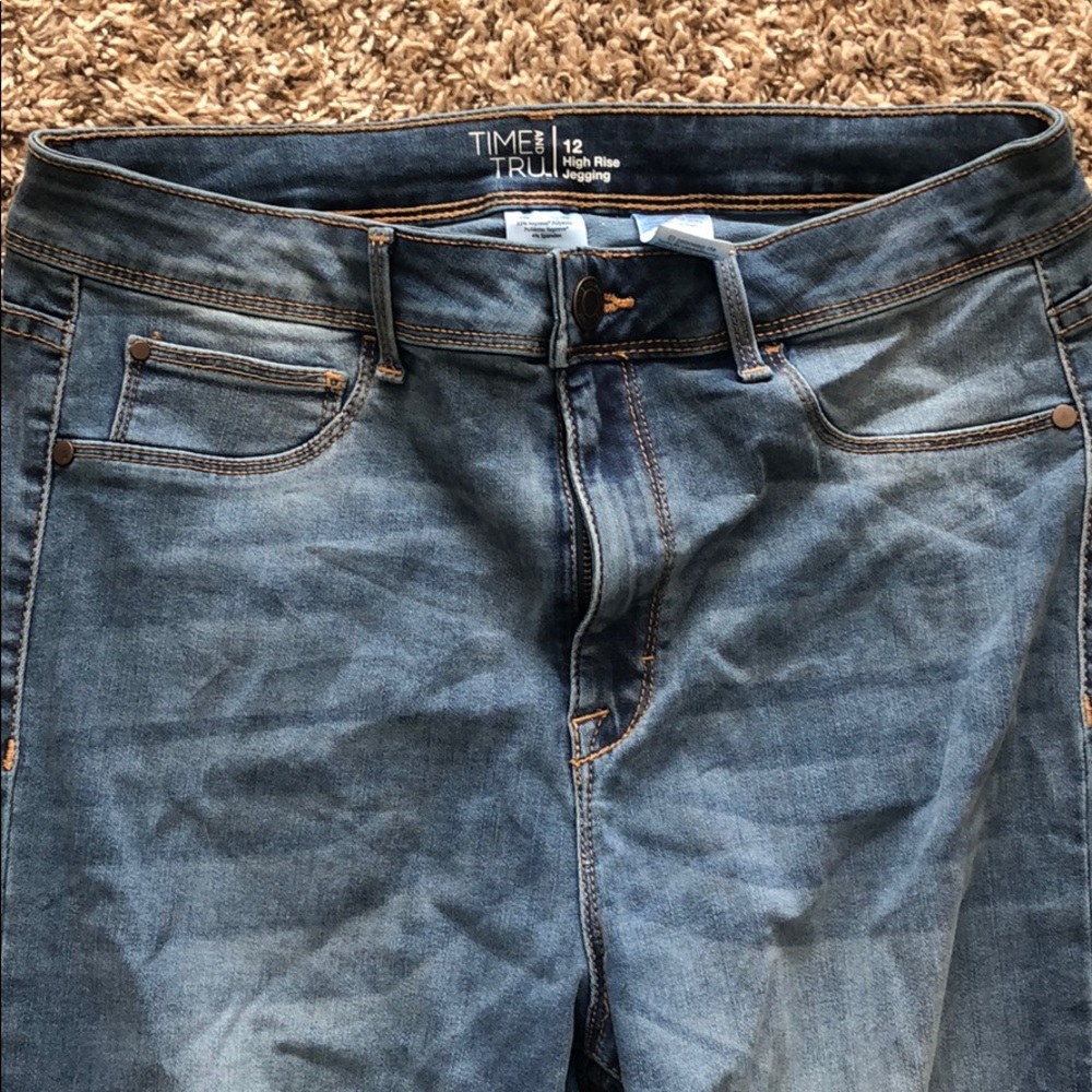 High Rise Skinny Jeans - Picture 2 of 3